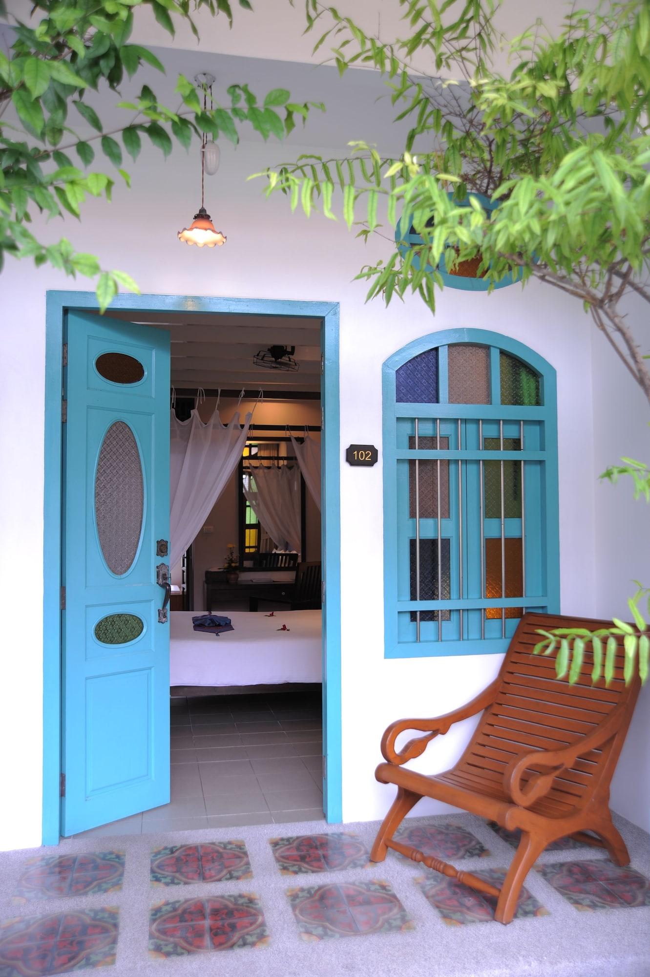 The Old Phuket - Karon Beach Resort - Sha Plus Esterno foto
