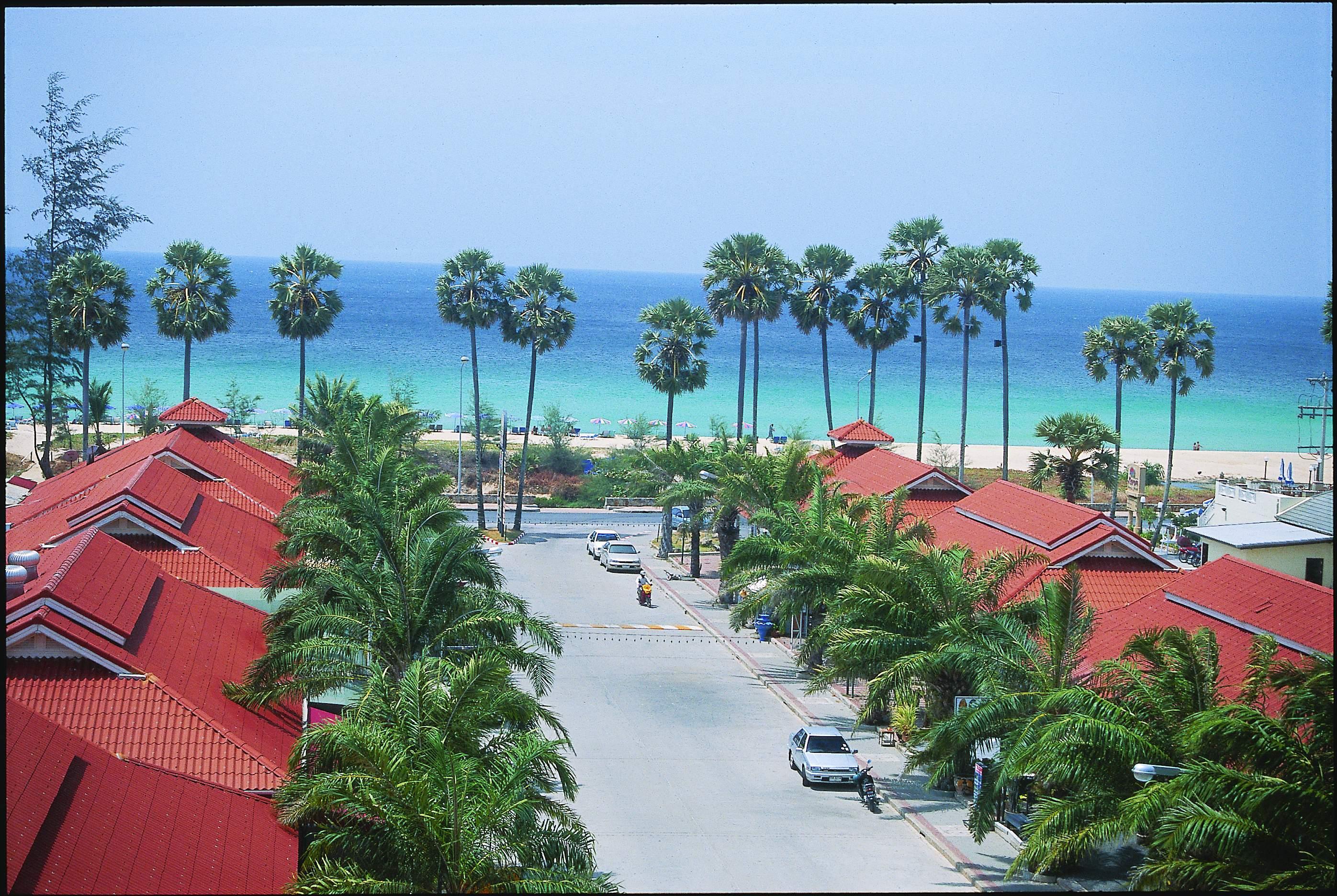 The Old Phuket - Karon Beach Resort - Sha Plus Esterno foto