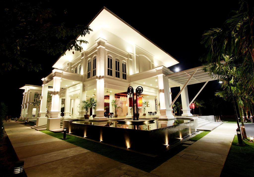 The Old Phuket - Karon Beach Resort - Sha Plus Esterno foto